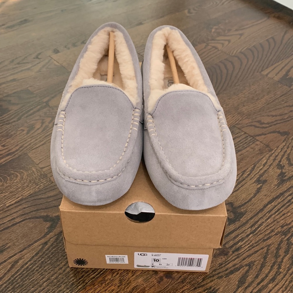 NWT Ugg Ansley Water Resistant Slippers size 10